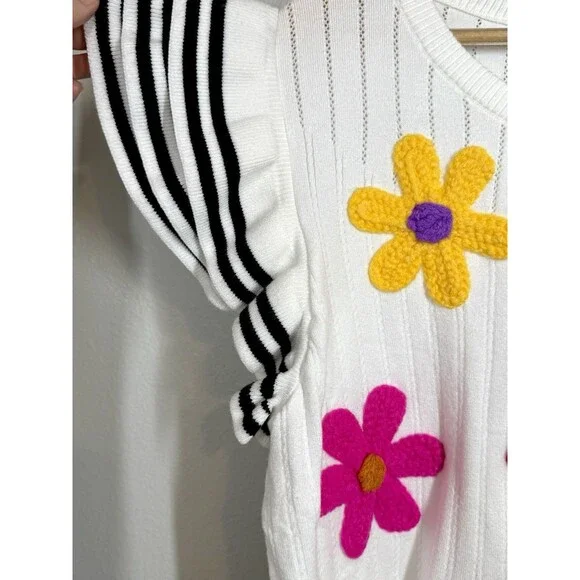 BiBi Floral Embroidered Blouse with Striped Sleeves - Picture 8 of 15